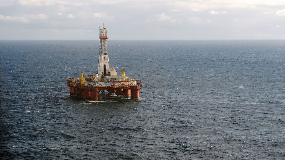 Statoil og partnerne har gjort et lite oljefunn på Krafla North. Letebrønnet ble boret av riggen Transocean leader. 