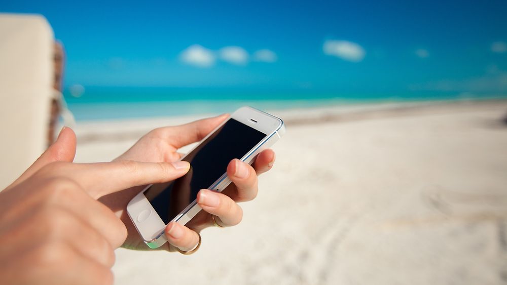 Netcom har sikret seg en 4G-avtale i Spania og oppforderer kundene til å ta med seg mobilvanene ut av landet - men forteller ikke at det er utendlandspriser som gjelder.