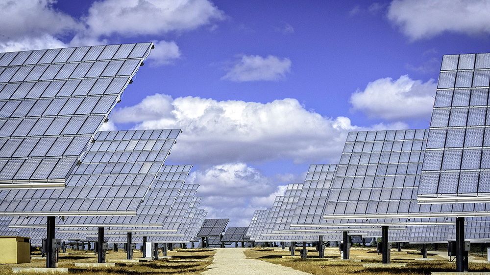 Private aktører har sendt søknad om å få bygge et solkraftanlegg på hele 200 MW i Algarve-regionen. Nylig åpnet dette konsenterte solkraftanlegget (1,29 MW) i Alcoutim-området, hvor gigantanlegget også skal ligge.
