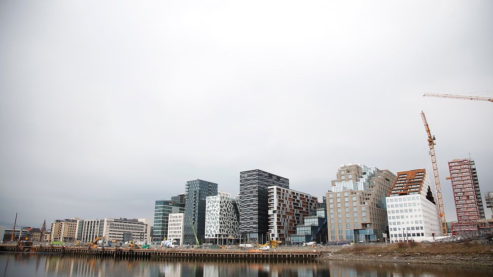 Boligblokken til MAD-arkitekter i Bjørvika er en av to norske nominerte bygg.