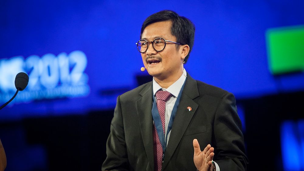 KJERNEKRAFT: Indonesias viseminister for energi, Rudi Rubiandini, mener olje- og gassressursene vil ta slutt innen 2050 og at kjernekraft og en miks av sol- og vindkraft vil bli den viktigste energikilden. Foto: Håkon Jacobsen
