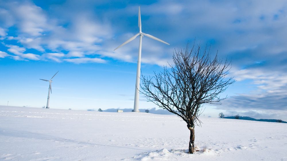 Ising har skapt problemer for flere svenske vindparker i innlandet i løpet av vinteren.