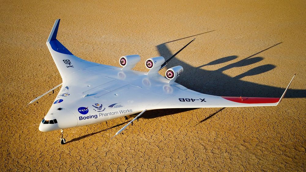 Forsøkene med vingeflyet X-48B startet i 2007.  