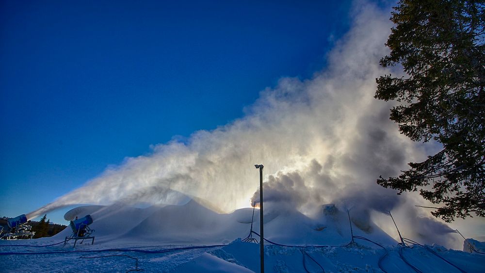 Som et ledd i arbeidet mot neste ski-VM i Norge har Trondheim, skiforbundet, NTNU og Sintef startet et program for bærekraftig snøproduksjon. Her fra Beitostølen. (Illustrasjonsfoto) 