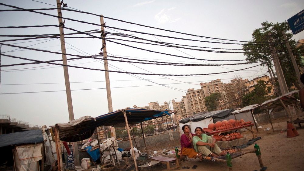 India er ikke kjent for å ha et stabilt strømnett, men strømbrudd slik som mandag og tirsdag er langt fra vanlig.  