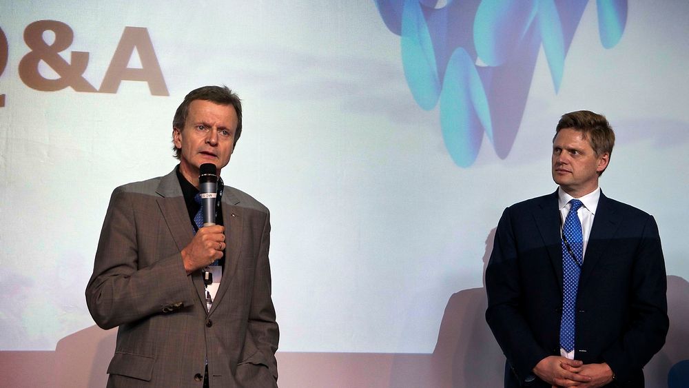 Konsernsjefen i Telenor Fredrik Baksaas presenterte muligheter for mHealth sammen med direktør for BCG i Norge, Knut Haanæs.