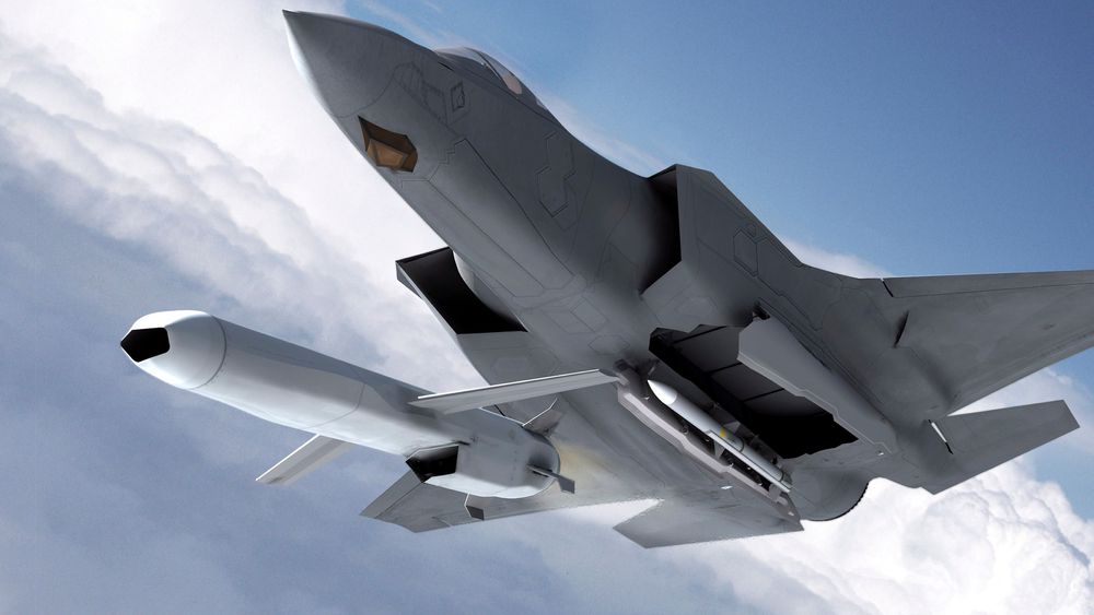 De kommende to årene skal det forberedes integrasjon av JSM på F-35. 