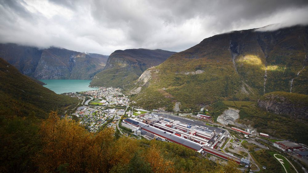 Blir mindre: 60 stillinger forsvinner fra aluminiumsverket på Årdal. 