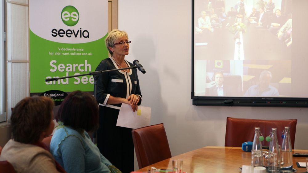 - Det er viktig med en holdningsendring for å øke bruk av videokonferanse, sa kommunal- og regionalminister Liv Signe Navarsete under Seevia-lanseringen tirsdag.