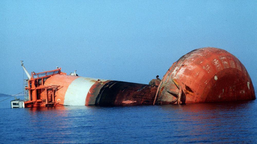 IKKE IGJEN: "Alexander L. Kielland"-plattformen kantret 27. mars 1980 på Ekofiskfeltet i Nordsjøen. 123 mennesker omkom. Offshorearbeidere frykter at helsevesenet ikke kan håndtere en storulykke dersom noe skulle skje i Norskehavet.