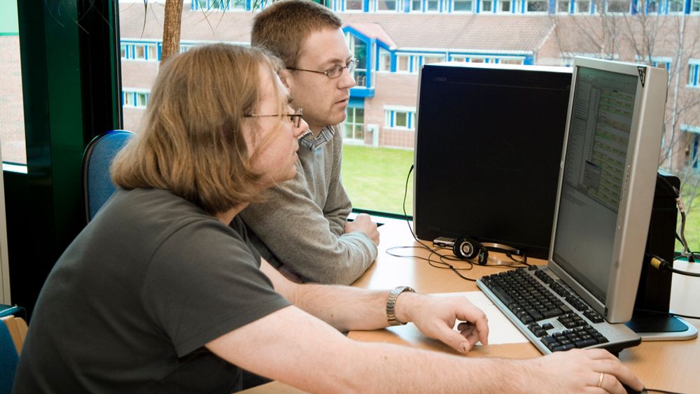 MER ENN LØNN: Ansatte hos Ericsson i Asker mener arbeidsgiveren burde se mer på stabens lønnsomme ideer og ikke bare på det norske lønnsnivået separat. Illustrasjonsfoto: Ericsson