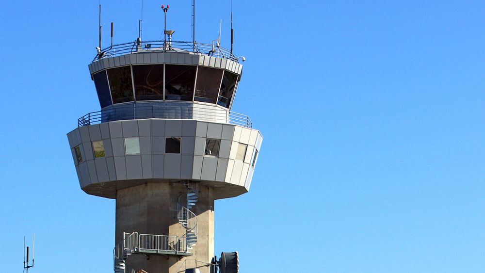 Nå er NATCON satt i drift også ved Bodø kontrollsentral. Dette er kontrolltårnet på Bodø lufthavn.