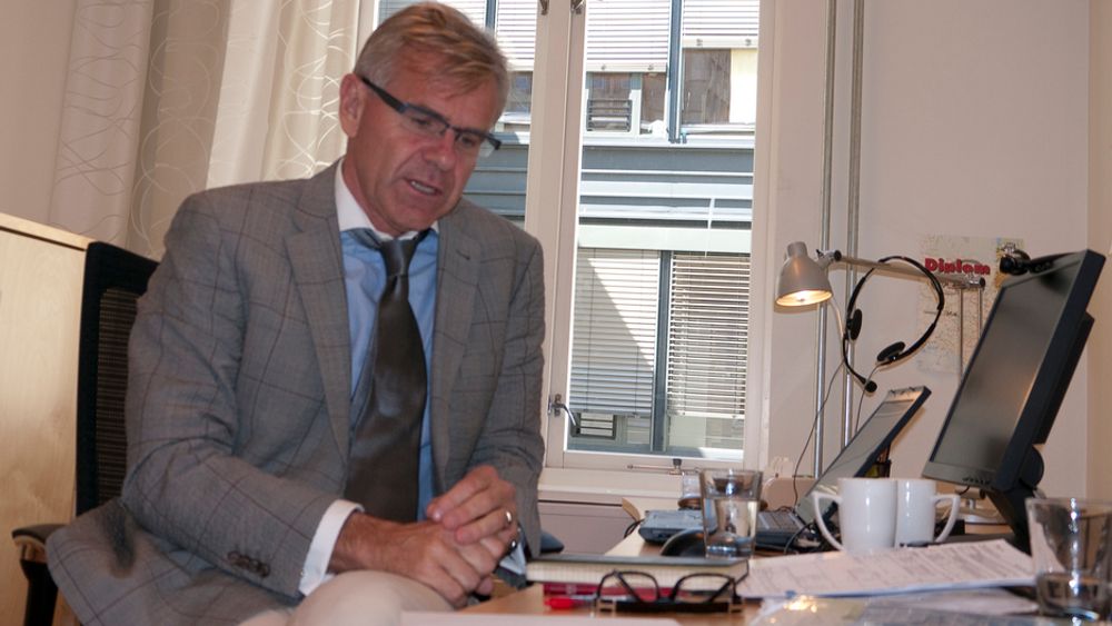 SOLKRAFT: Uavhengig av hvordan markedet utvikler seg har kinesiske myndigheter vist en utrolig evne til å holde investeringene oppe. Utbyggingen av solenergi er noe myndighetene planlegger å gjøre uavhengig av det private kapitalmarkedet, sier Scatec-direktør Terje Osmundsen.