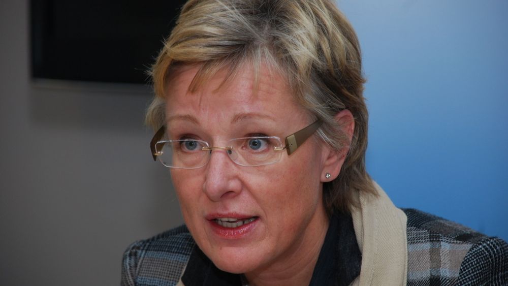 TEKNOLOGIUTVIKLNG: Enova skal gi støtte til teknologiutvikling også i framtida, sier statssekretær Sigrid Hjørnegård (Sp)  i OED.
