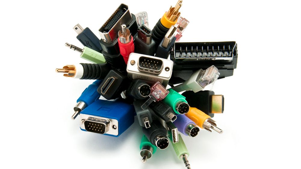IKKE SÅNN: Den nye HDBaseT-standarden skal gjøre alle andre kabler overflødige.