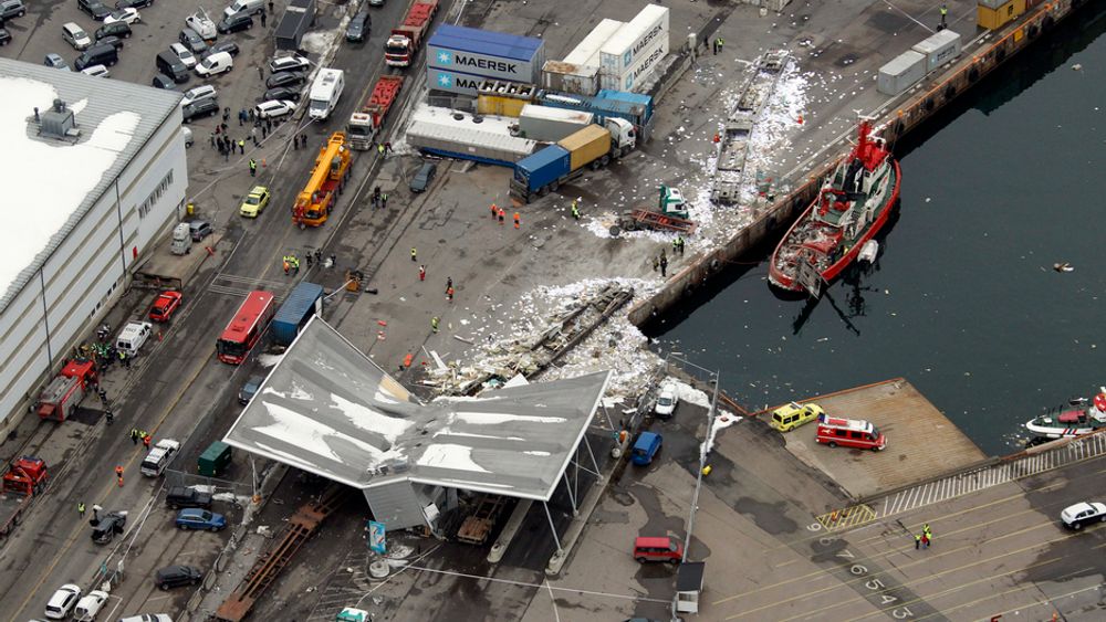 Uten kontroll braste 16 godsvogner inn på terminalområdet på Sjursøya i Oslo i svært høy hastighet 24. mars. Tre menn mistet livet og fire ble skadet.