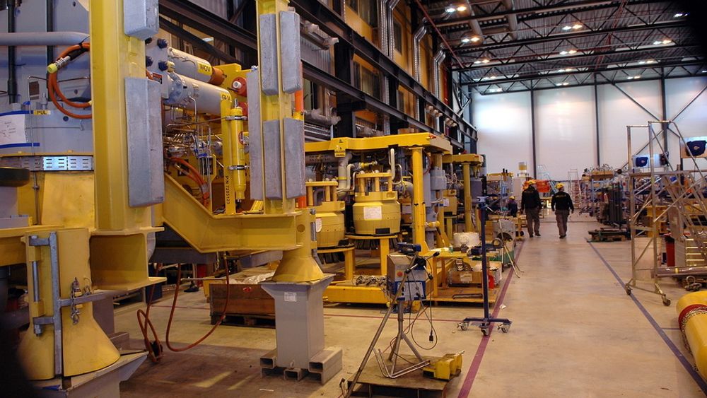 FMC Technologies Kongsberg leverer undervannsproduksjonssystemer. Selskapet går nå fra 2000 til 1500 ansatte.