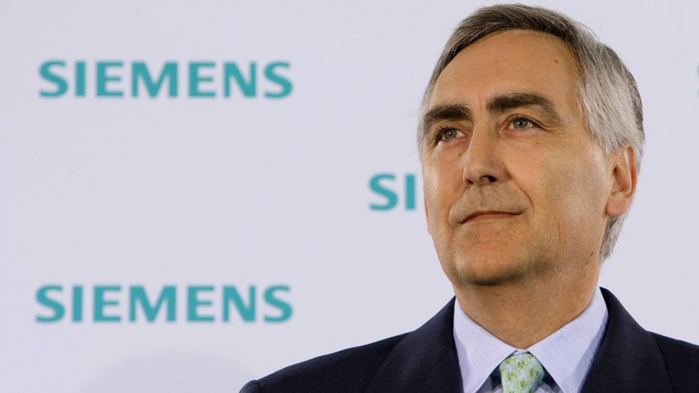 Siemens trapper ned samhandelen med Iran, opplyser konsernsjef Peter Loescher.