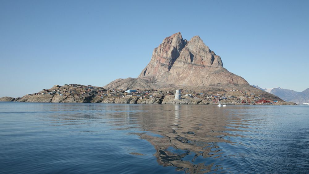 JA ELLER NEI: I morgen forteller skotske Cairn Energy om de har funnet olje utenfor Grønland eller ikke. Bildet er fra Uummannaq.