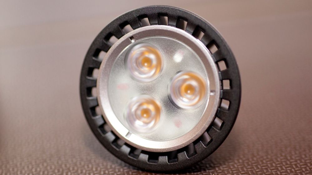 Bildet viser en LED-pære.