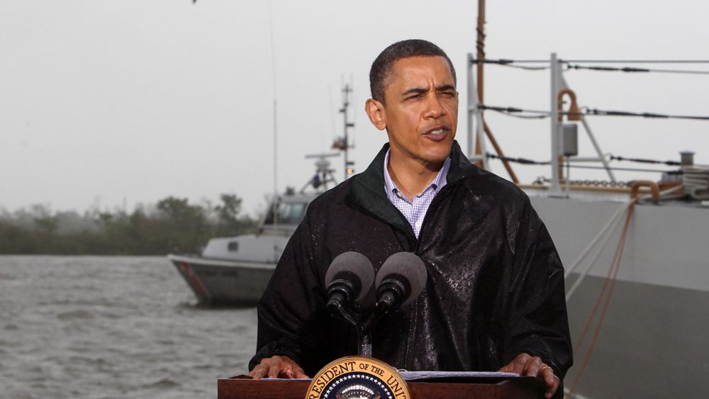 VIL GJØRE ALT: Barack Obama vil ikke spare på ressurser for å stoppe tilsølingen av kysten langs Den mexicanske Golfen