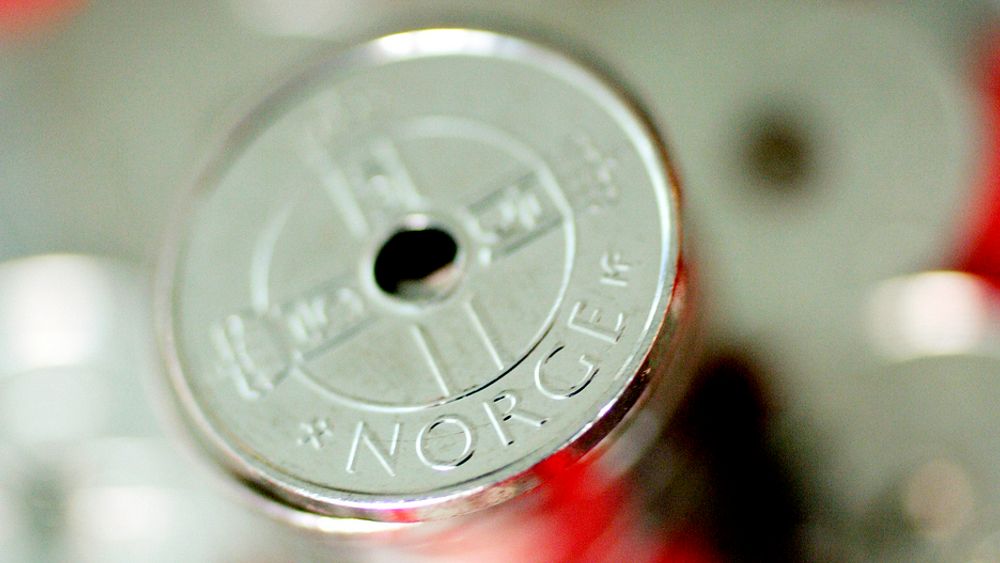 Kroner. Penger. Cash. Økonomi. Lønn. Lønnsnivå. Inntekt. Inntekstnivå. Minstelønn. Lønnsforhandlinger.