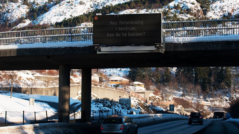 EFFEKTIVT: Trafikktallene i Bergen sank den ene dagen da halve bilparken fikk kjøreforbud.