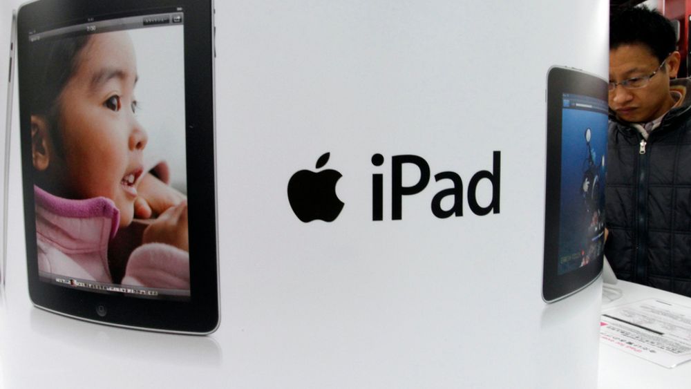 Apple blir saksøkt for å ha videreformidlet personlig informasjon om brukere uten at det forelå godkjennelse for dette.