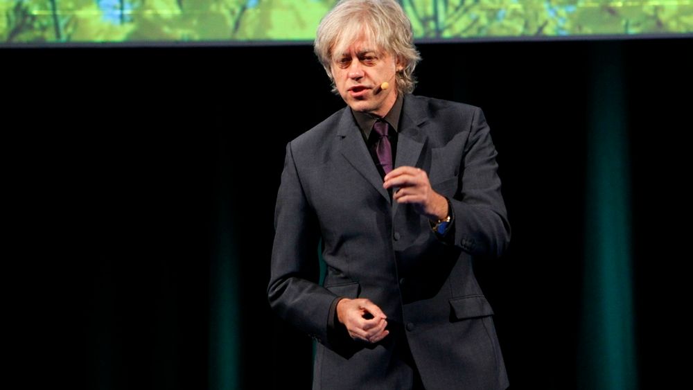 Artist og miljøaktivist Bob Geldof på ZERO-konferansen på Gardermoen mandag ettermiddag. Han beskriver Norge som et nøytralt land som provoserer få andre nasjoner, og derfor burde evne å vise lederskap i de internasjonale klimaforhandlingene.