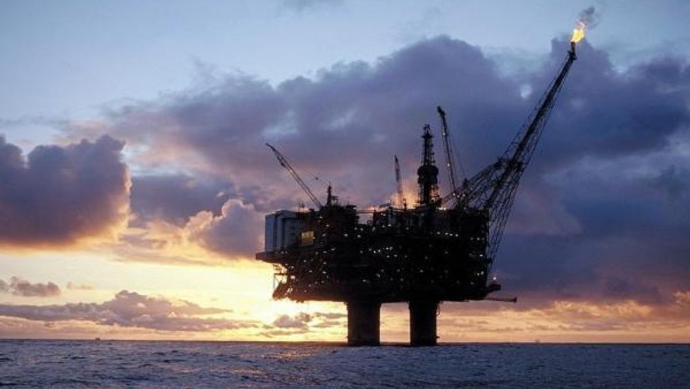 MINDRE EKSPORT: Norge har eksportert åtte prosent mindre olje hittil i år enn i samme periode i fjor. Likevel tjener vi om lag det samme på grunn av høy oljepris.