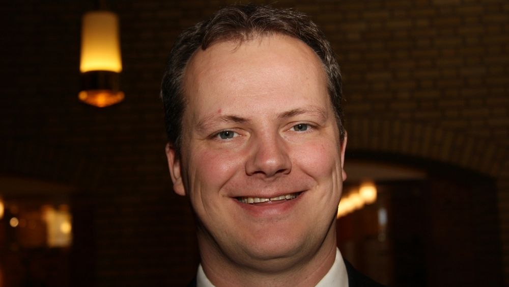 LER AV FORBUD: - Et tøvete forbud, mener energi- og klimapolitiske talsmann i Frp, Ketil Solvik-Olsen, om SV-vedtaket om å forby salg av bensinbiler fra 2015.