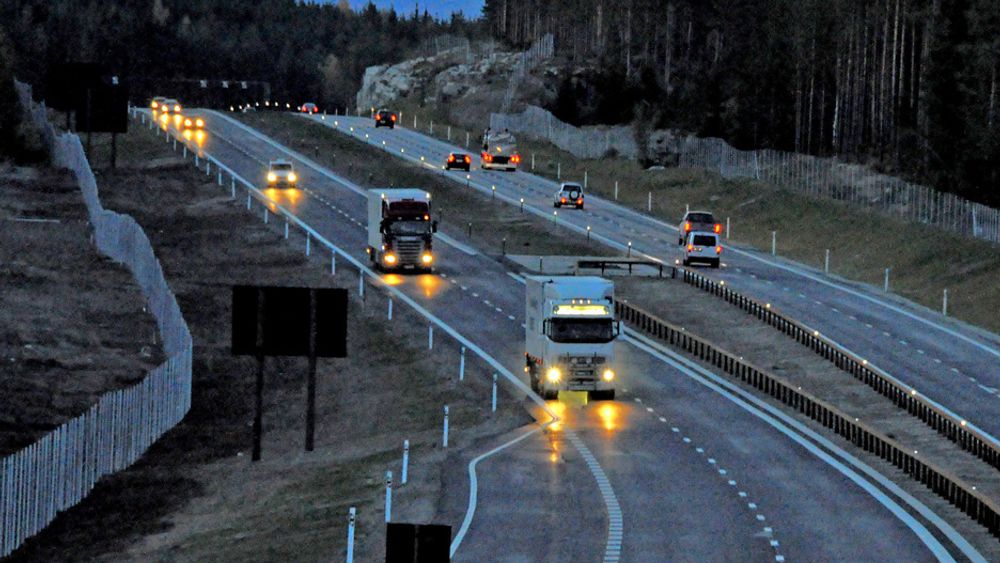 BEDRE VEIER: Innbyggerne i de fleste EU-landene ber myndighetene om å forbedre veiene. Dette bildet er fra nye E6 ved Kolomoen i Hedmark.
