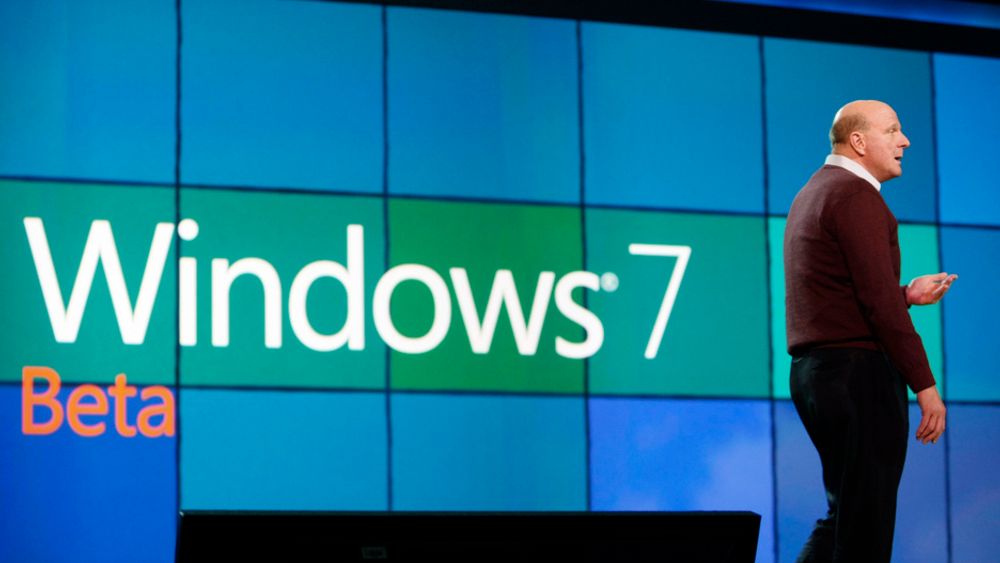 Microsoft-sjef Steve Ballmer lar deg nå nedgradere Windows 7 til XP eller Vista helt frem til 2020.
