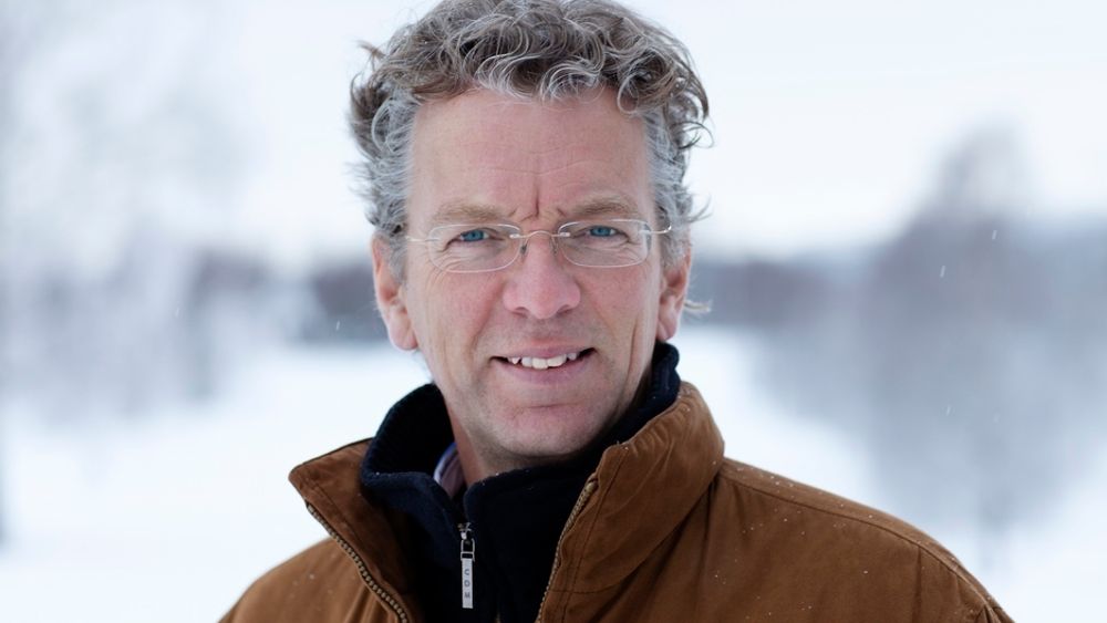 Statnetts sjef Auke Lont mener vi heller bør bruke vannkraft enn biobrensel til oppvarming når vi har kraftoverskudd.