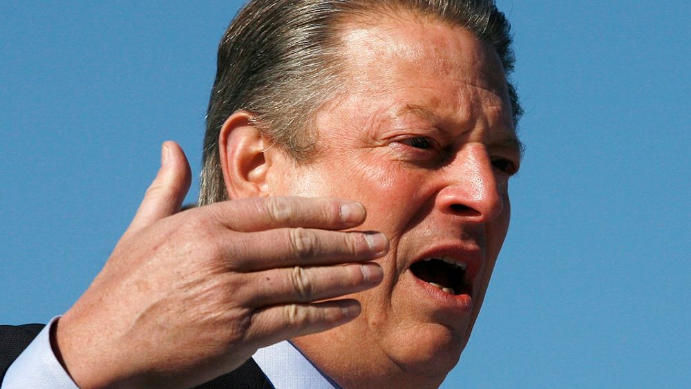 PrISVINNER: Al Gore fikk fredsprisen for stt foredrag. Nå må han trekke noe av informasjonen han har brukt.