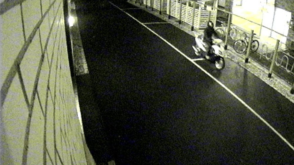 En tyv på scooter stakk i august av med flere bærbare PC-er fra Multiconsults lokaler på Skøyen. - Naive bedrifter, sier Næringslivets sikkerhetsråd.