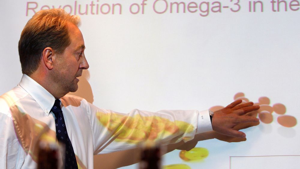 Kjell Inge Røkke overtok i fjor sjefsstolen i Aker Biomarine på midlertidig basis. Nå har han funnet arvtakeren.