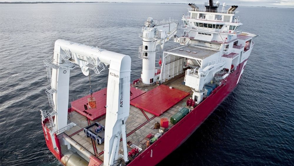 EN KÅRING: Far Samson er kåret til årets skip i det engelskspråklige Offshore Support Journal. Vinneren av norske Skipsrevyens kåring vil ikke bli annonsert før tirsdag 9. juni under Nor-Shipping på Lillestrøm.
