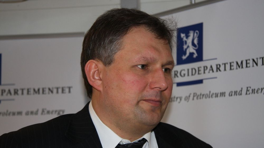 Olje- og energiminister Terje Riis-Johansen har delt ut flere tillatelser til oljeleting enn noen annen statsråd har før ham.