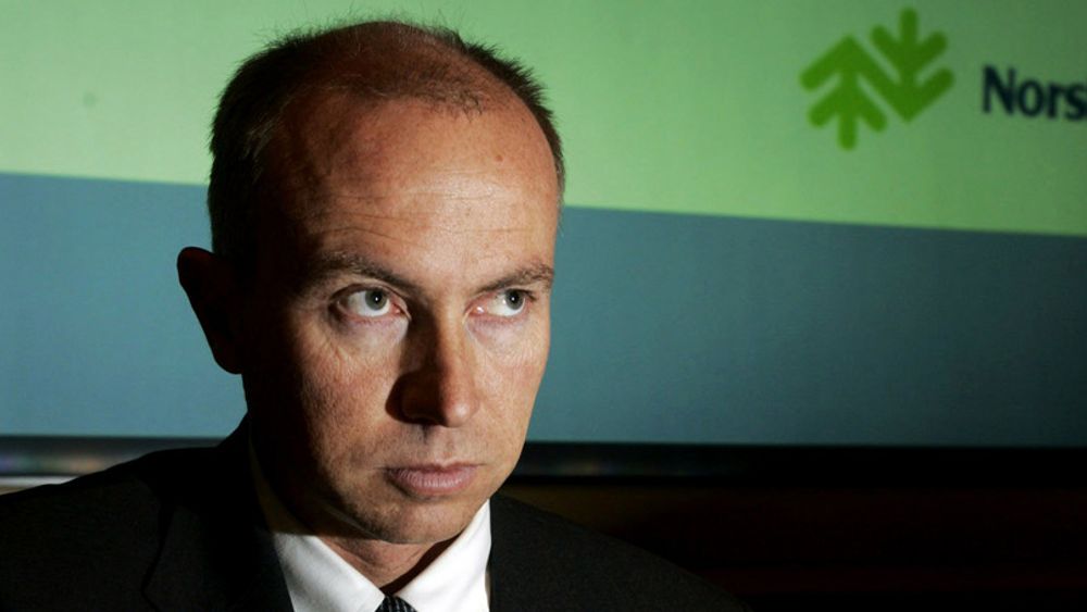 SKREKKRESULTAT:Konsernsjef Christian Rynning-Tønnesen i Norske Skog varsler ytterligere kutt i produksjonen.