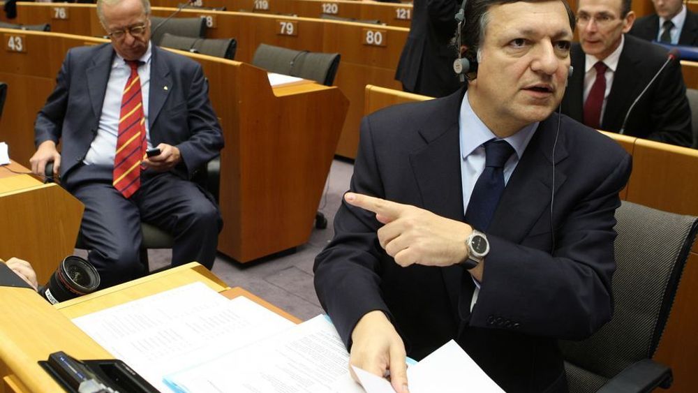 KLIMAPAKKE: EU-kommisjonens president José Manuel Barroso kunne onsdag endelig legge fram konkrete forslag til hvordan EU skal kutte en femdel av drivhusgassene innen 2020.