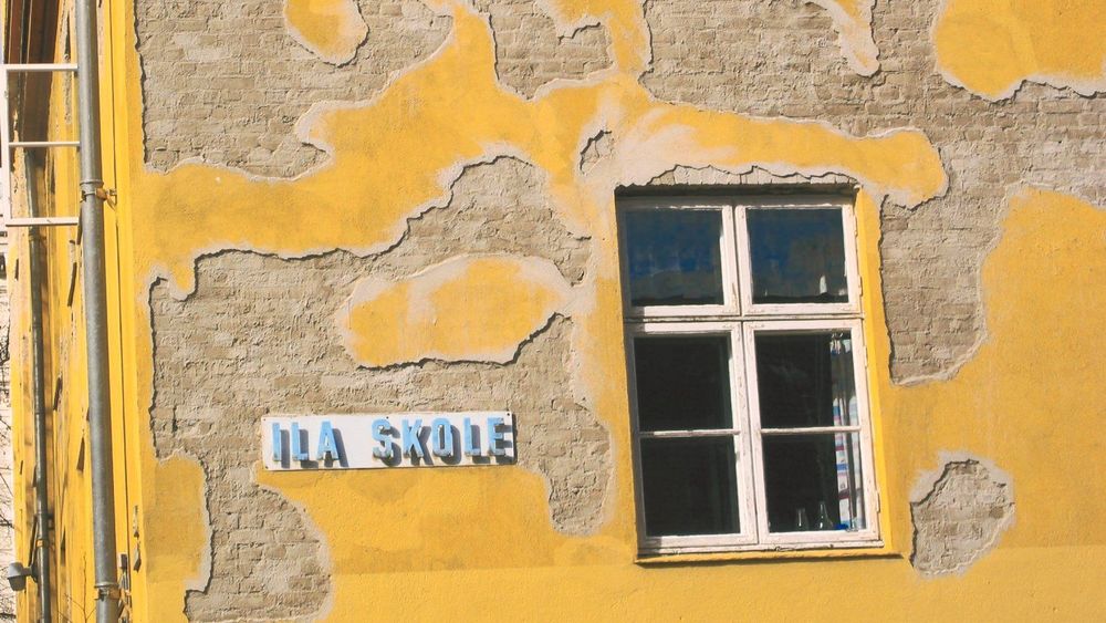 FORFALL: Skolebygg er blant bygningene som er dårligst vedlikeholdt. Dette er Ila skole i Oslo. FOTO:LEIF HAALAND