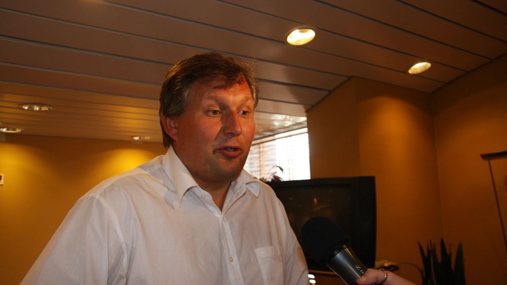 Olje- og energiminister Terje Riis-Johansen intervjues av TUs Mona Strande