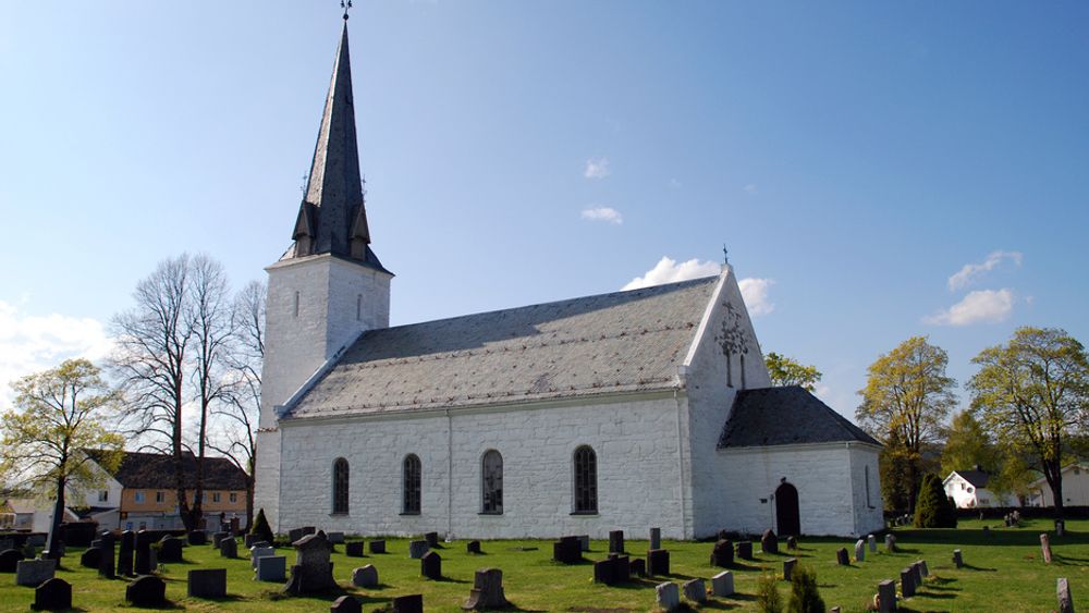 Stavsjø kirke i Ringsaker.