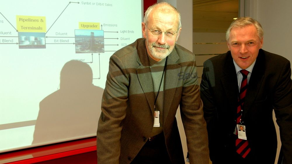 Stig Bergseth (t.v) og Geir Jøssang, direktør for StatoilHydro Oilsands.