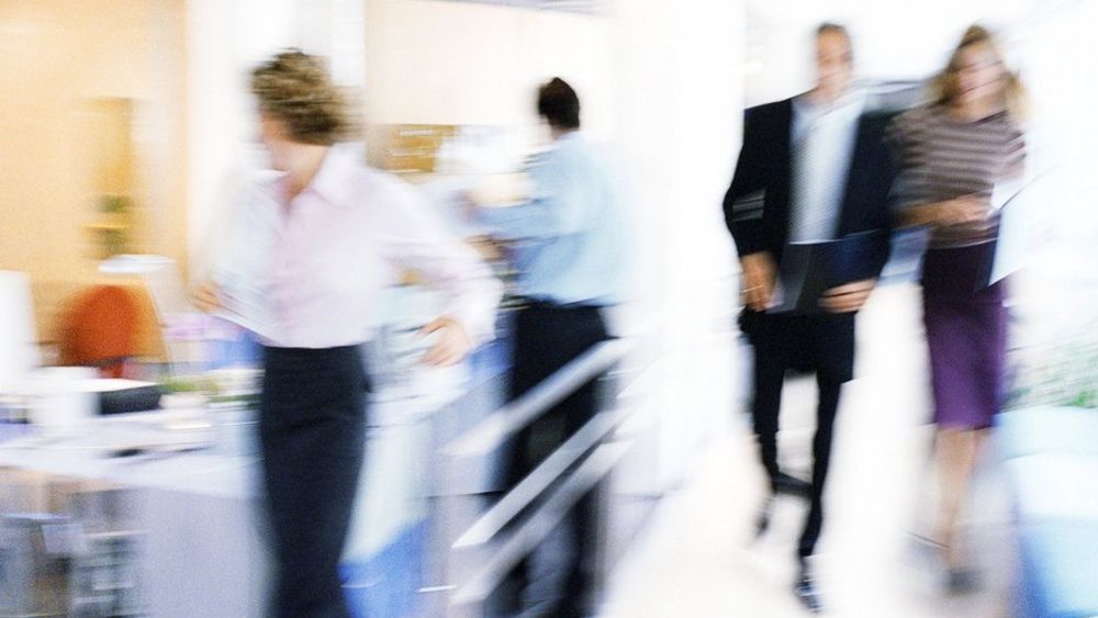Møterom. Styrerom. Businessfolk. Businessmann, Stress. Arbeidsliv. Arbeidsledighet. Stramt arbeidsmarked. Stress. Tempo. Arbeidsmiljø. Utbrent.