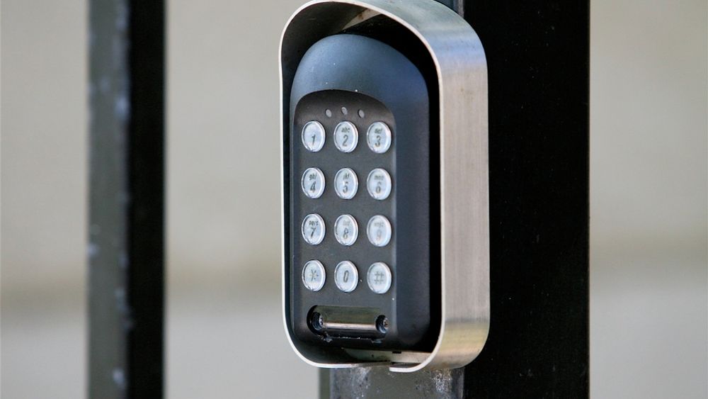 Elektronisk lås. Adgangskontroll.