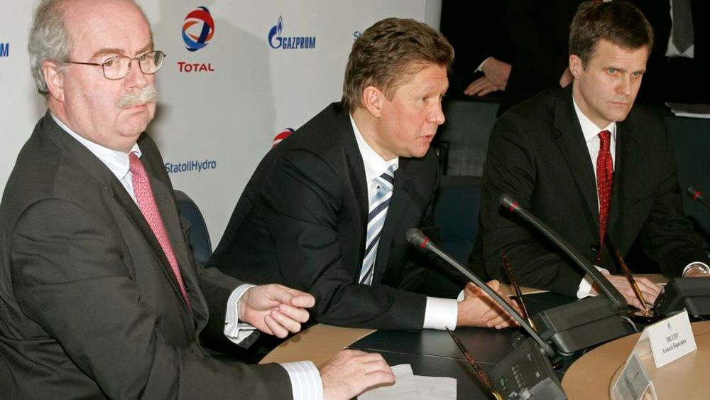 Mektig trio: StatoilHydro-sjef Helge Lund, Totals øverste leder Christophe de Margerie og Gazproms Alexei Miller samarbeider om utbyggingen av det gigantiske Sjtokman-feltet.