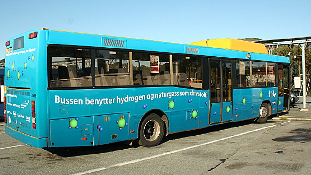 Denne Tide-bussen kjører nå på gassproduktet hytan som er hydrogenanriket naturgass.