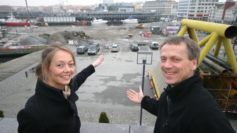 Direktør Finn Krogh ved Oljemuseet i Stavanger og arkitekt Siv Helene Stangeland vil bygg bry mellom samfunn og norsk olje- og gassteknologi. Derfor gjenskaper de det unike olje- og gassfeltet Troll i målestokk 1:500 midt i Stavanger sentrum.